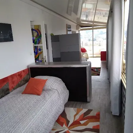 Constellation Apartment *